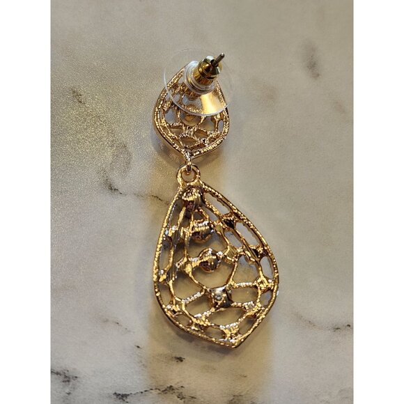 Napier Gold Tone Crystal Teardrop Dangle Earrings Filigree Design & Post Backs - Picture 5 of 5
